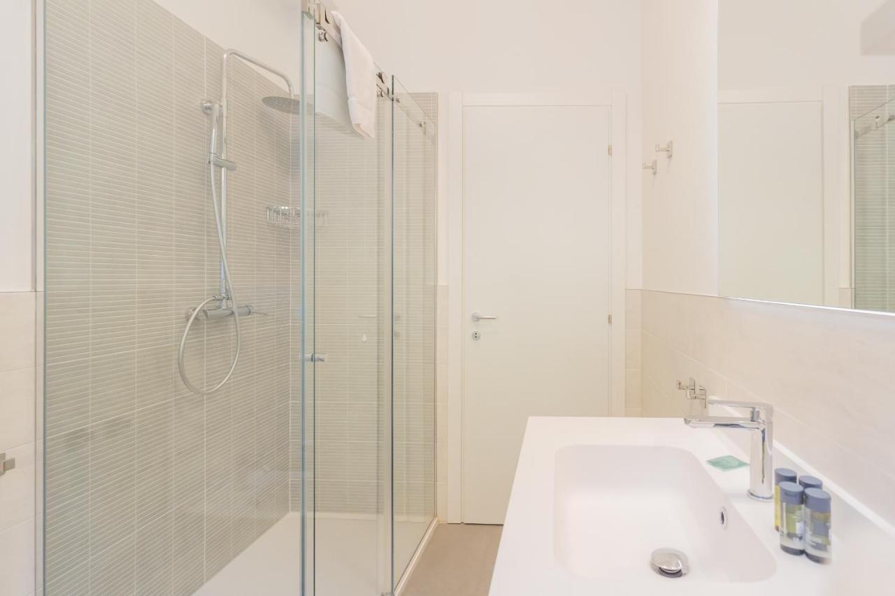 White Lake View Apartment By Rent All コモ エクステリア 写真