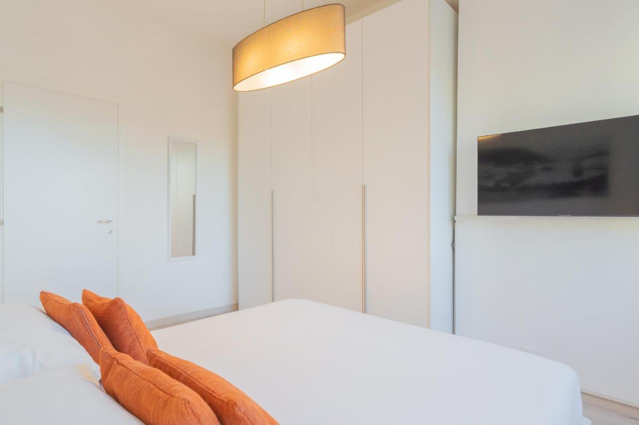 White Lake View Apartment By Rent All コモ エクステリア 写真